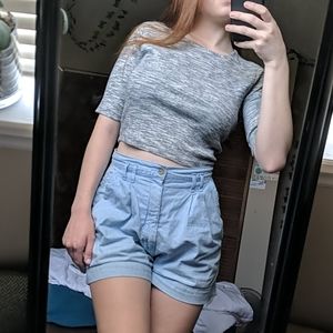 Cute and comfy crop top